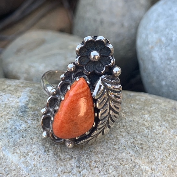 Italian Coral Ring - Picture 5 of 6